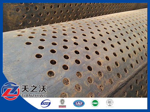 Spiral welded perforated pipe